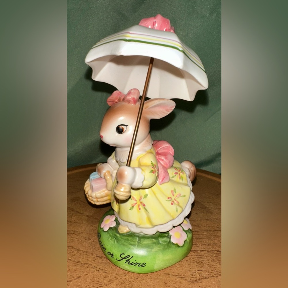 Vintage Avon The Cherished Moments Collection Come Rain or Shine Bunny Rabbit 6” - Picture 3 of 11